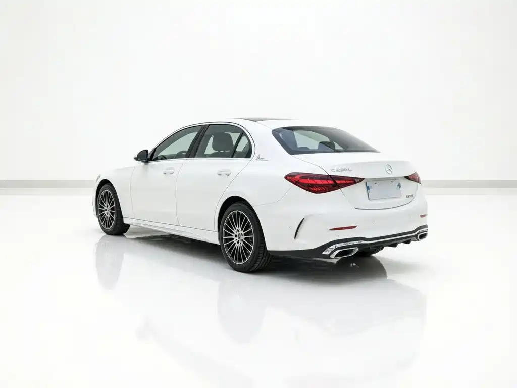 Mercedes-Benz C-Class 2022 — фото 4