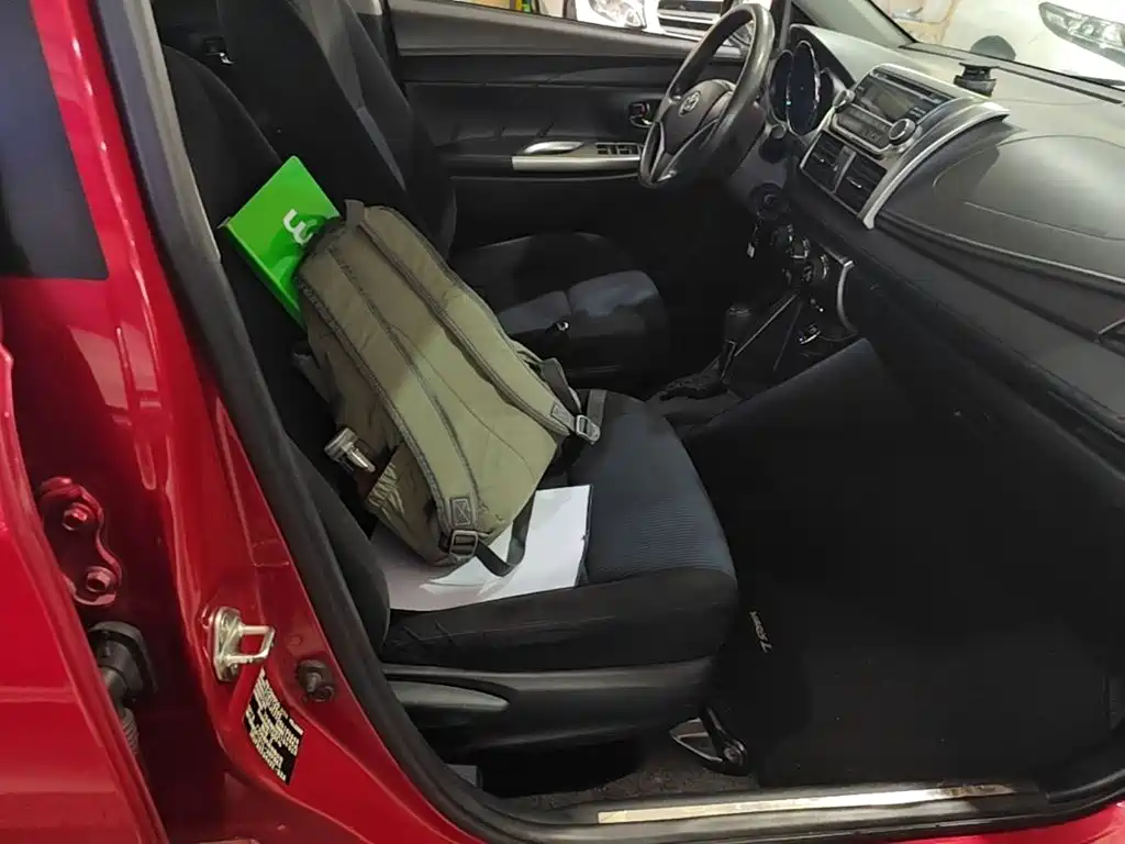 Toyota Yaris L 2016 — фото 25