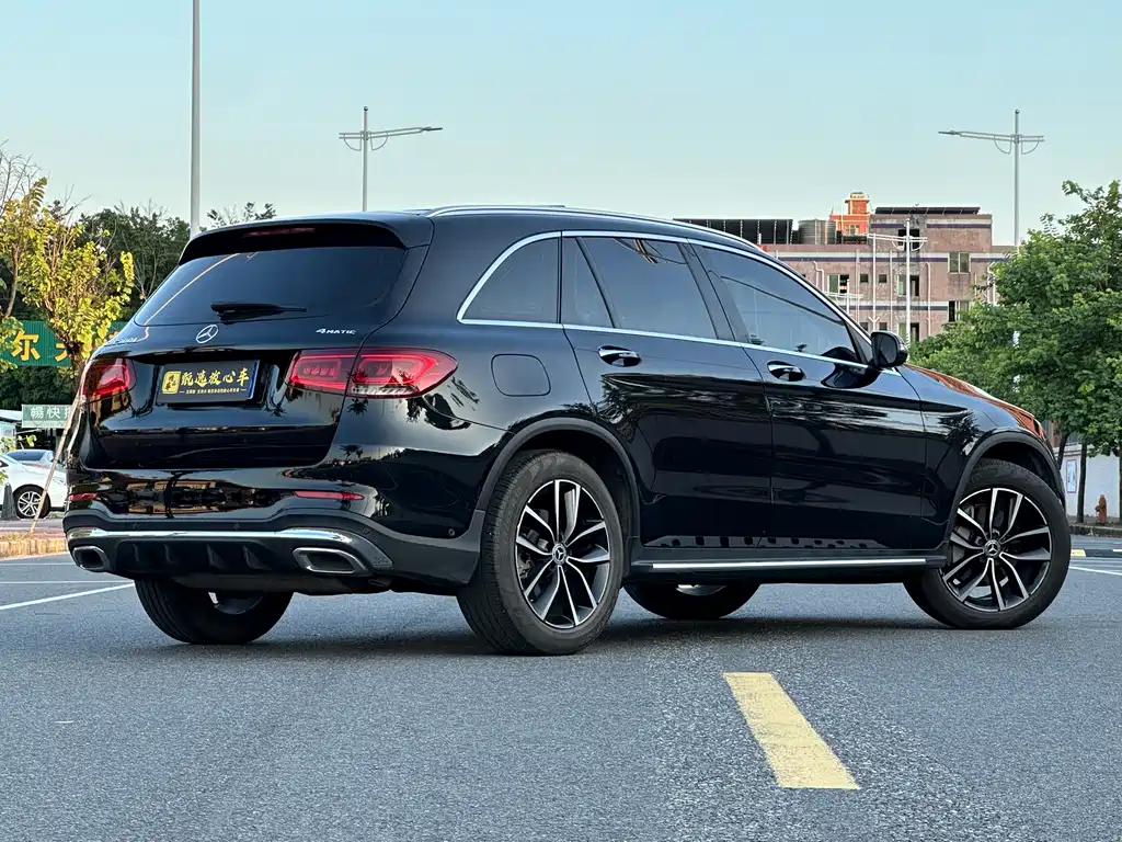 Mercedes-Benz GLC 2021 — фото 6