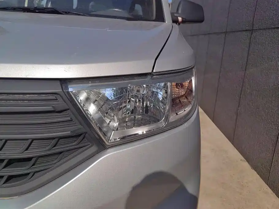 Wuling Hongguang V 2024