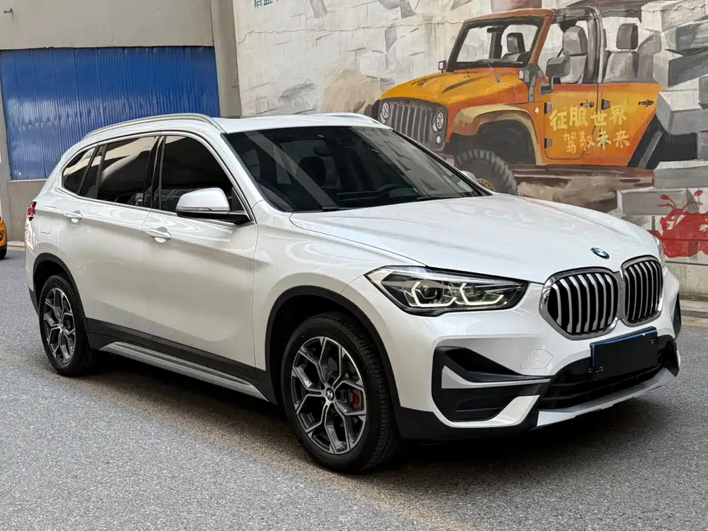 BMW X1 2022 — фото 3