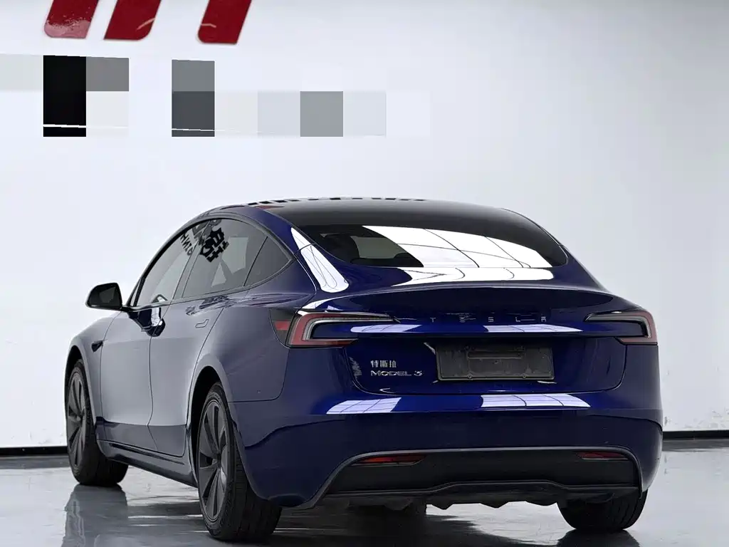 Tesla Model 3 2023 — фото 10