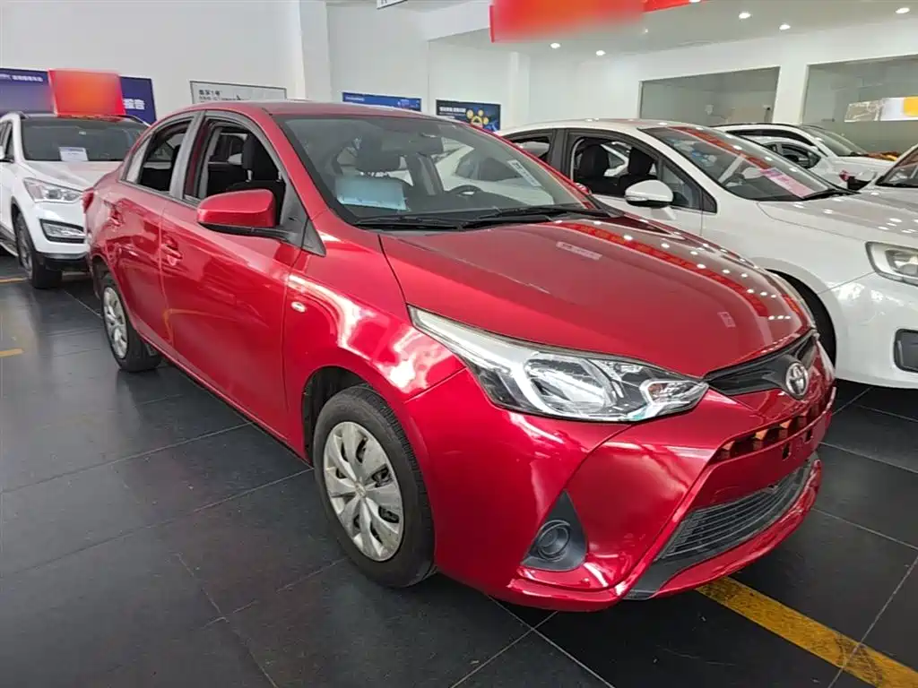 Toyota Yaris L 2019 — фото 4