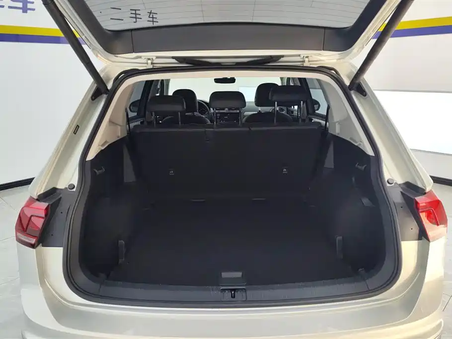 Volkswagen Tiguan L 2019 — фото 4