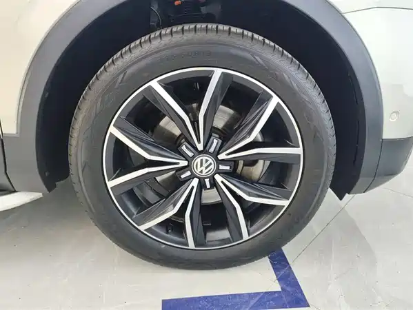 Volkswagen Tiguan L 2019