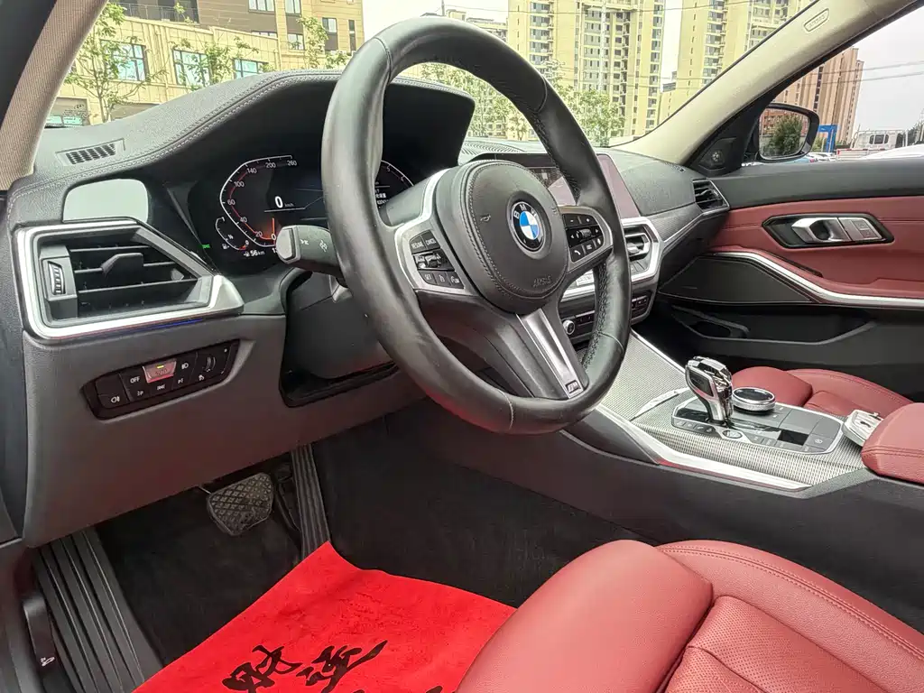 BMW 3 Series 2022 — фото 16