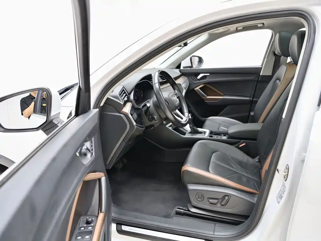Audi Q3 2021