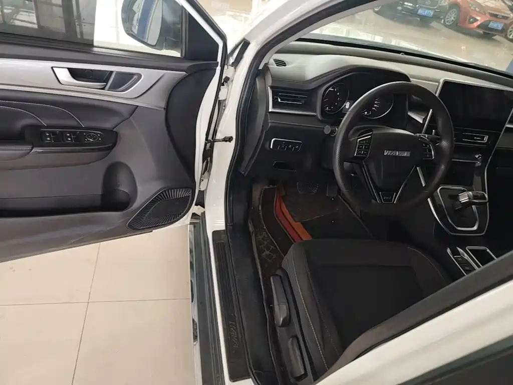 Haval M6 2023 — фото 16