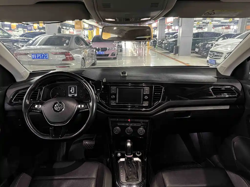 Volkswagen T-Roc 2019 — фото 6