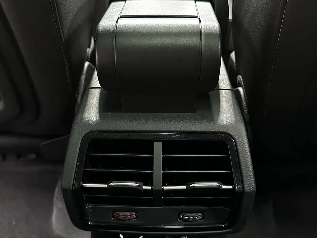 Audi Q3 2022 — фото 17