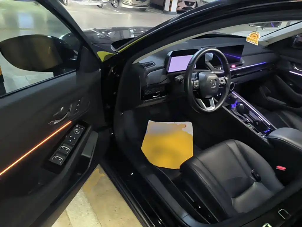 Honda Accord 2023 — фото 16