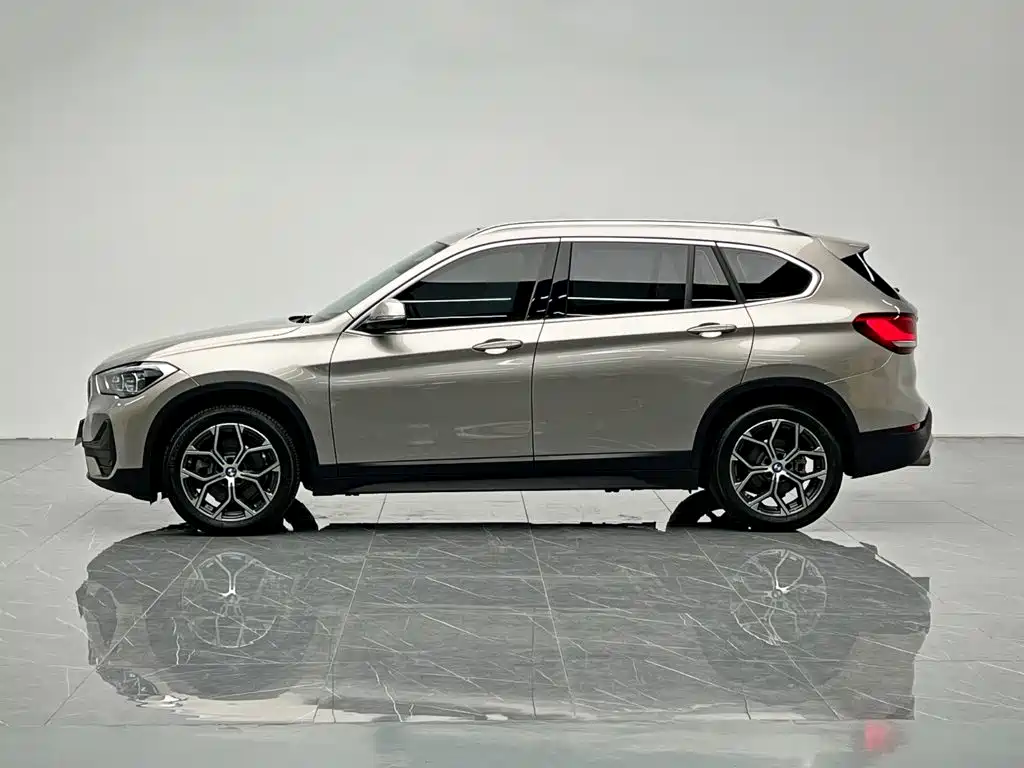 BMW X1 2023 — фото 3