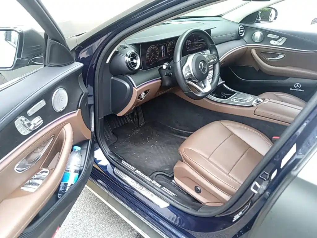 Mercedes-Benz E-Class 2020 — фото 16