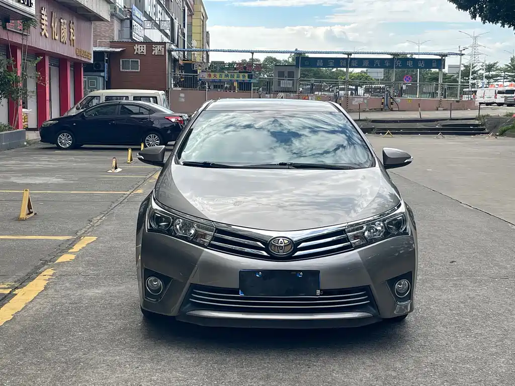 Toyota Corolla 2016 — фото 2
