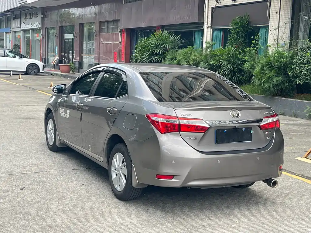 Toyota Corolla 2016 — фото 12