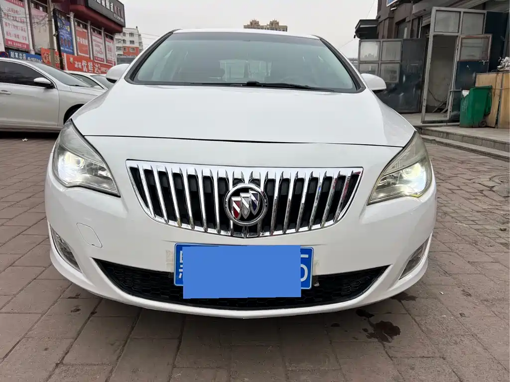 Buick Excelle 2016 — фото 2