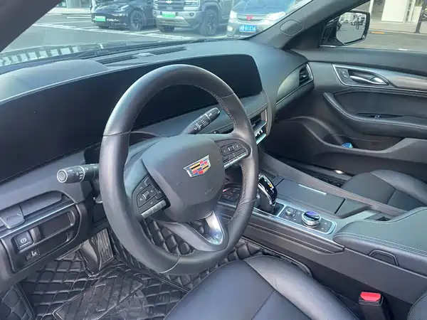 Cadillac CT5 2024