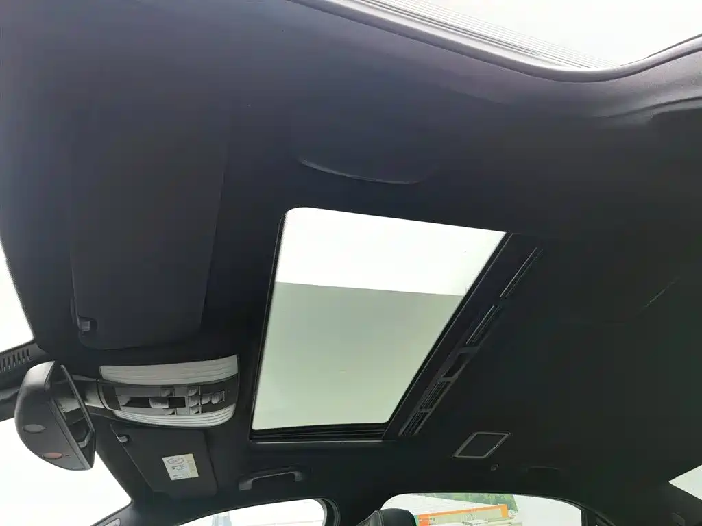 Mercedes-Benz E-Class 2015 — фото 14