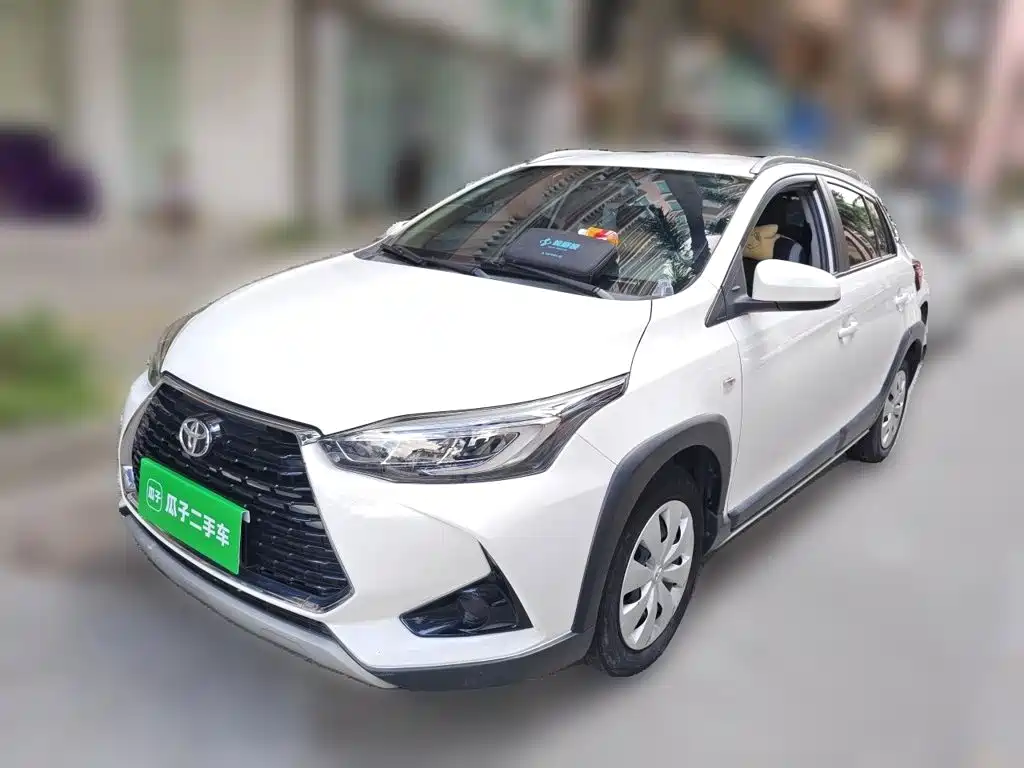 Toyota Yaris L 2022