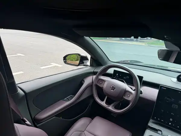 NIO ET5T 2024