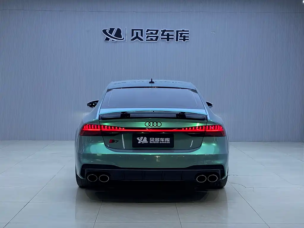 Audi S7 2023 — фото 4