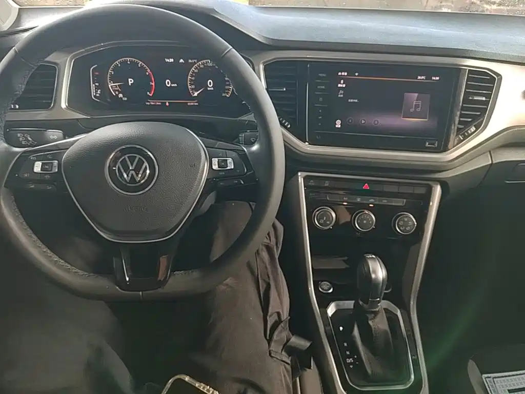 Volkswagen T-Roc 2022 — фото 10