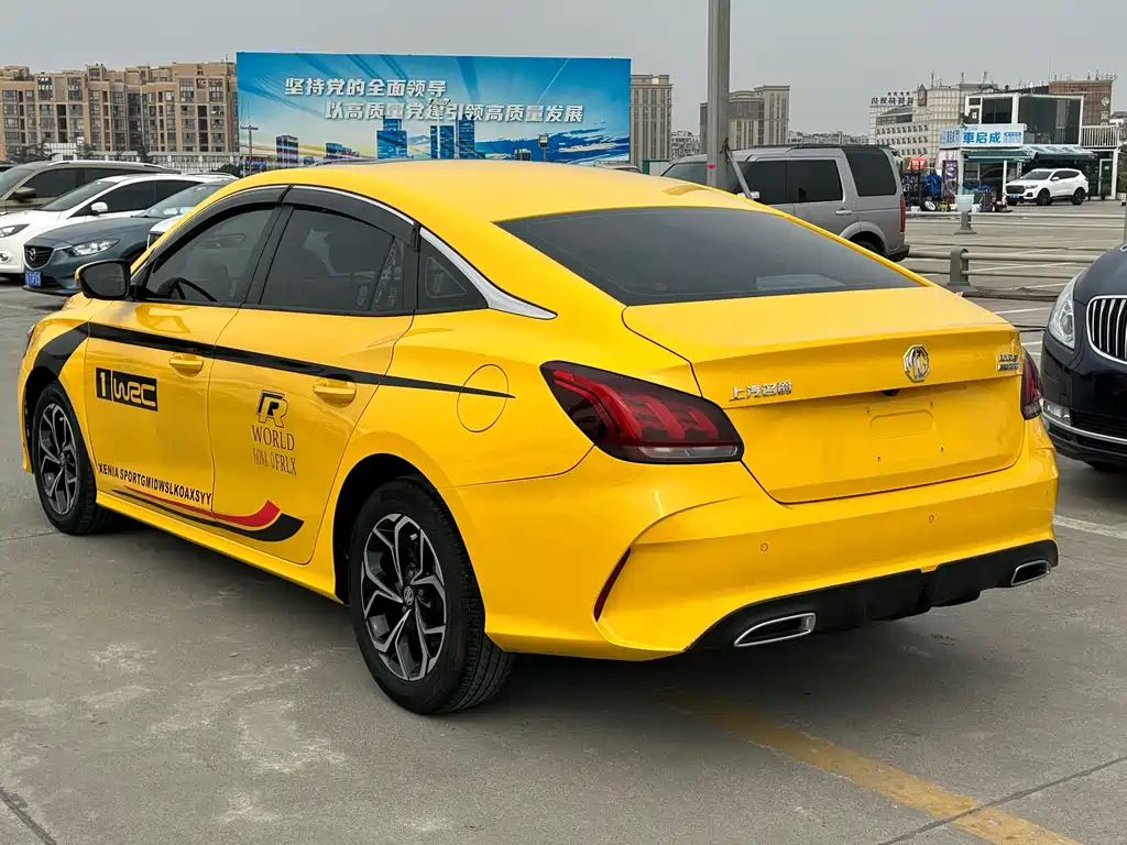MG MG5 2021