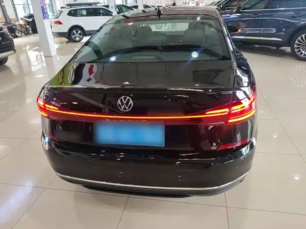 Volkswagen Passat 2025
