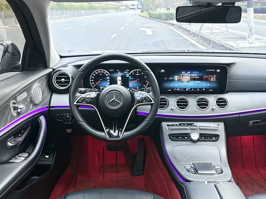 Mercedes-Benz E-Class 2023 — фото 13
