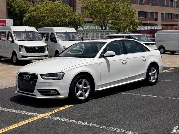 Audi A4L 2013