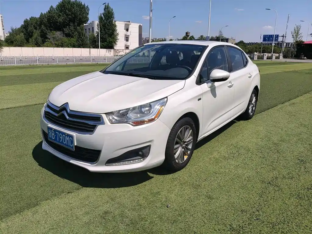 Citroen C4L 2015