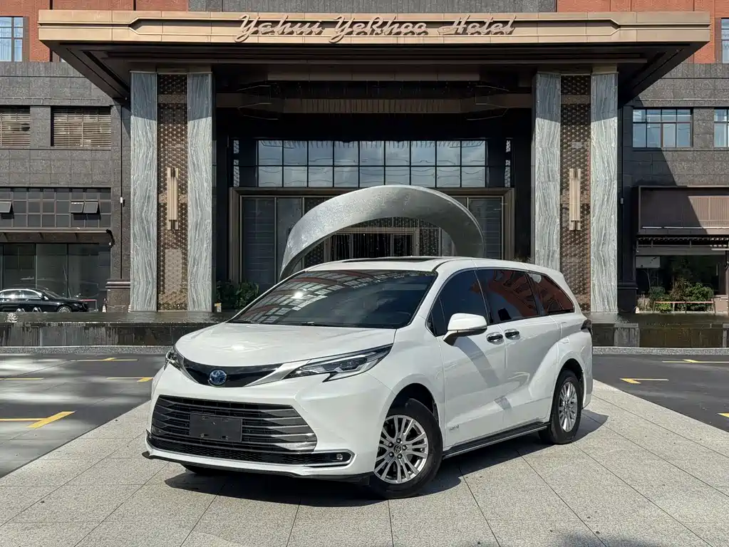 Toyota Sienna 2022