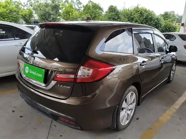 Honda Jade 2016
