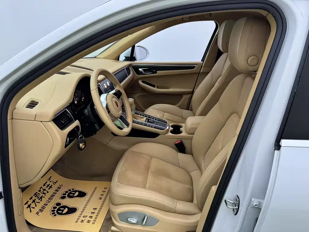Porsche Macan 2016 — фото 21