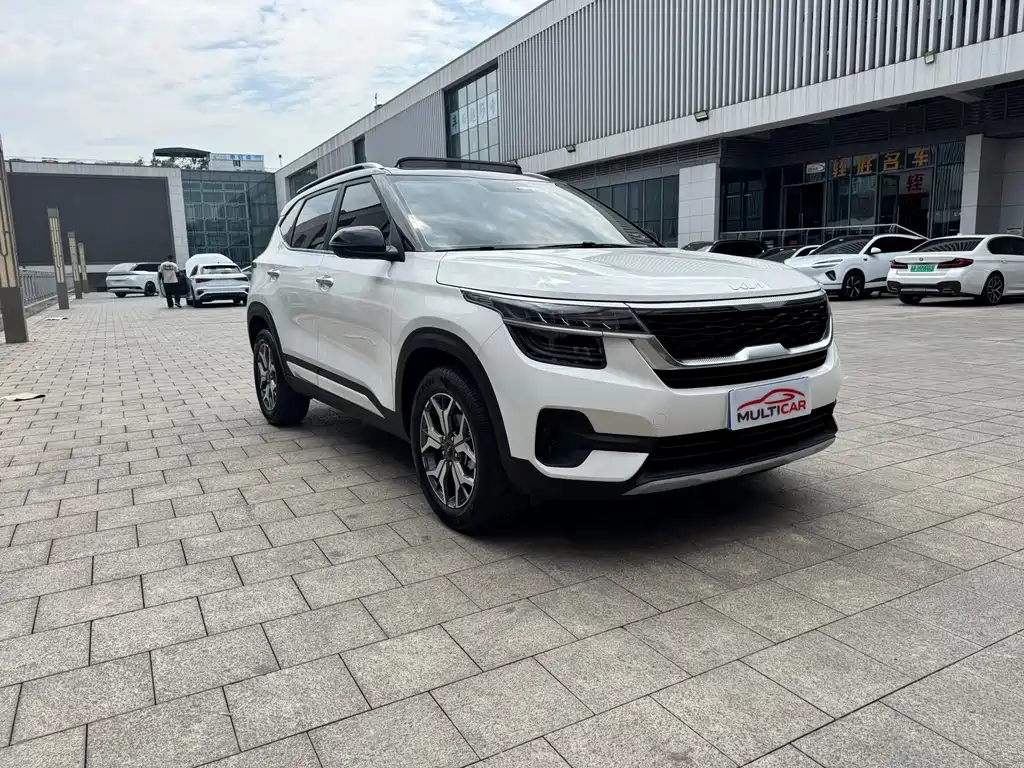 Kia KX3 2022 — фото 3