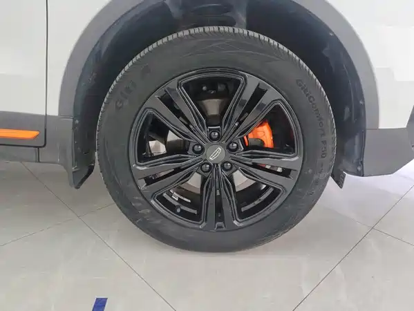 Geely Boyue 2022