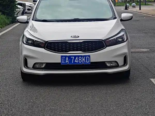 Kia K3 2016