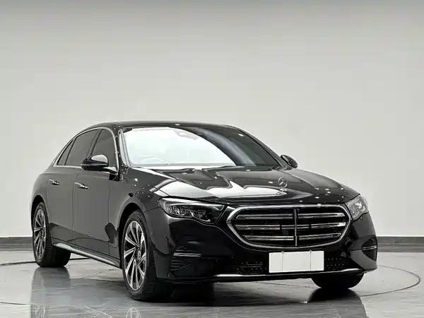 Mercedes-Benz E-Class 2025