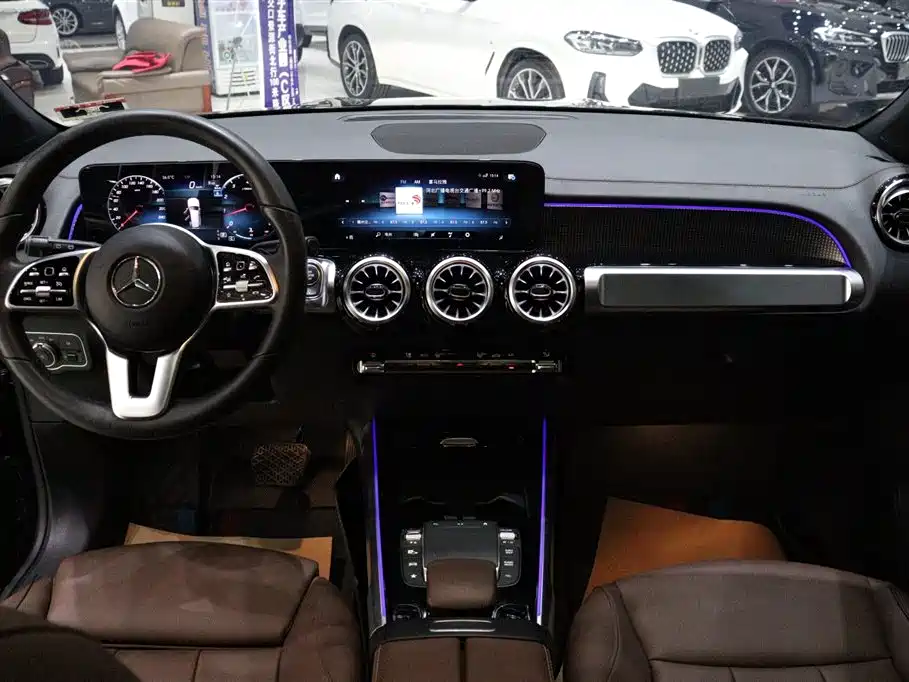 Mercedes-Benz GLB 2023 — фото 10