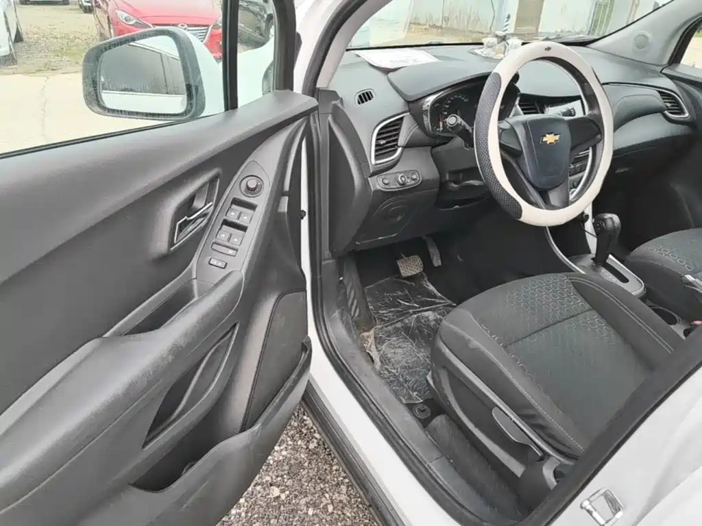 Chevrolet Trax 2018 — фото 16