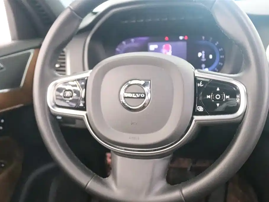 Volvo XC90 2024