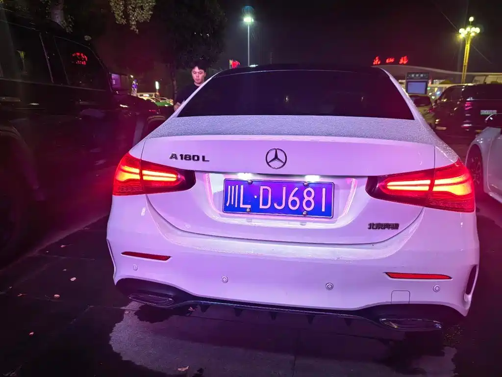 Mercedes-Benz A-Class 2023 — фото 12