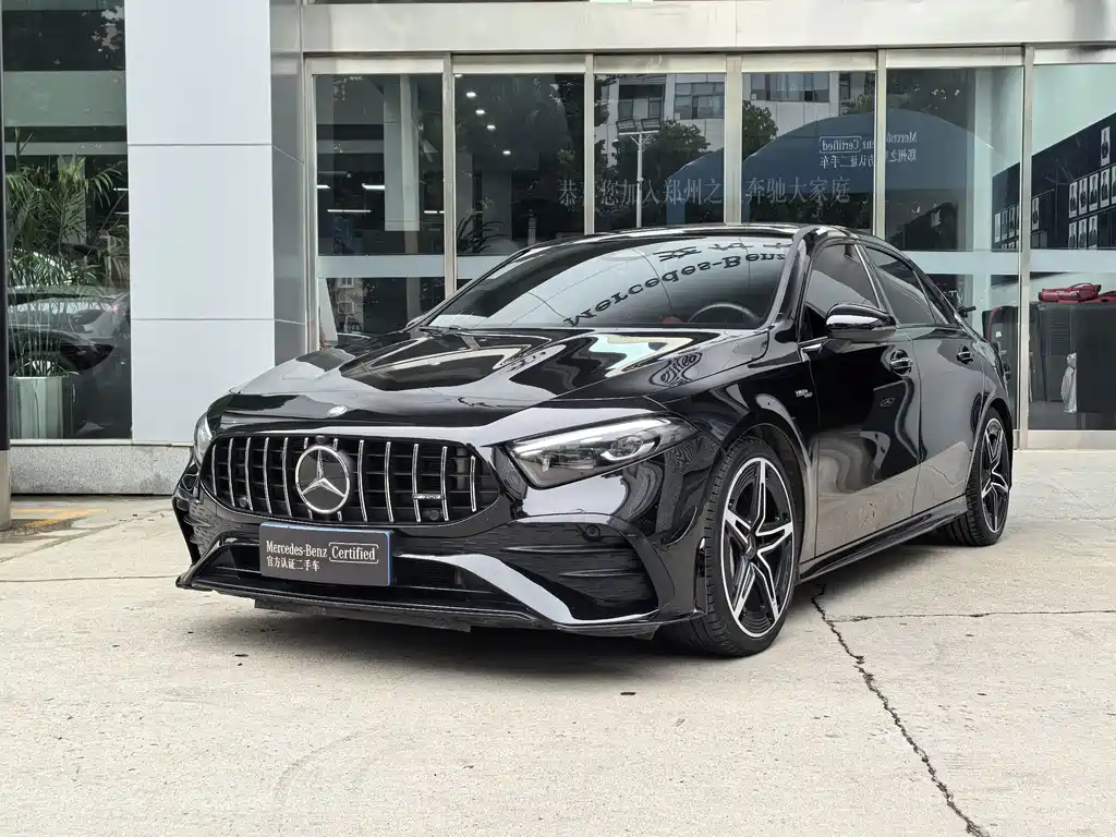 Mercedes-Benz A-Class AMG 2025 — фото 1
