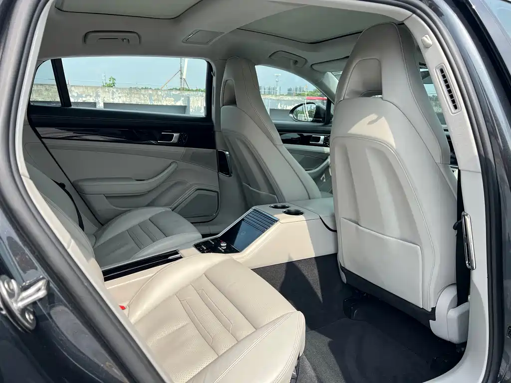 Porsche Panamera Hybrid 2018 — фото 12