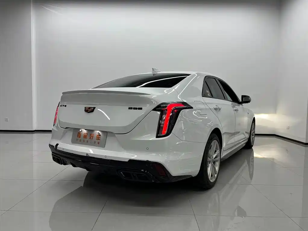 Cadillac CT4 2022 — фото 5