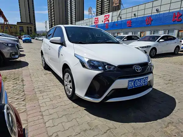 Toyota Yaris L 2020