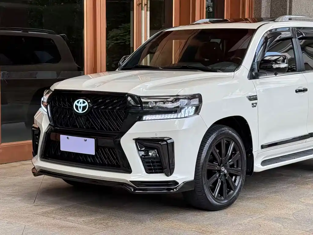 Toyota Land Cruiser 2018 — фото 4