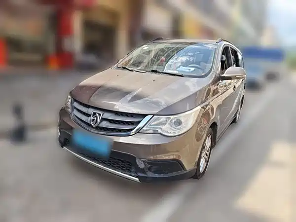 Baojun 730 2015