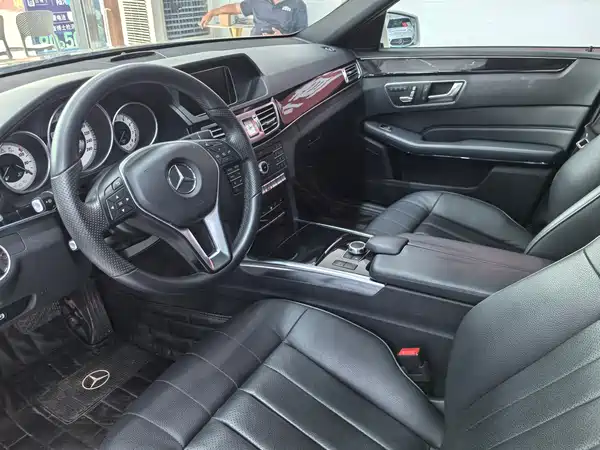 Mercedes-Benz E-Class 2015