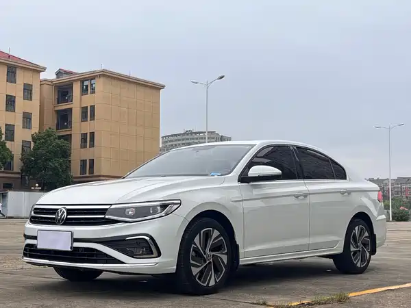 Volkswagen Bora 2023